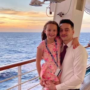 Meet your Posher, Dominique